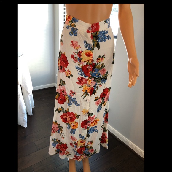 Gorgeous vintage floral print maxi - Picture 2 of 3